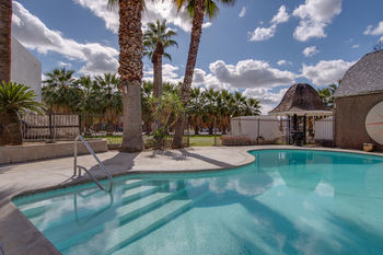 Vagabond Inn Executive - Bakersfield Downtowner Ngoại thất bức ảnh